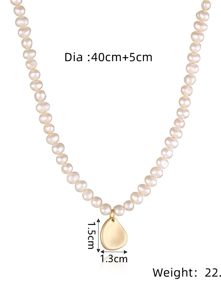 Náhrdelník s velkými perlami ve tvaru hvězdy