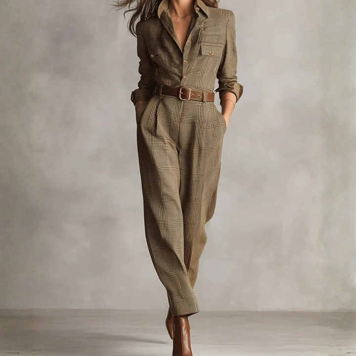 Jana - Moderní detailní kombinéza